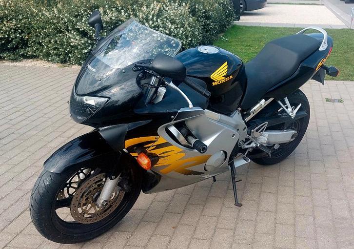 Honda CBR600F 1999 — 38 000 km — état optimal et options, Motos, Motos | Honda, Particulier, Sport, plus de 35 kW, 4 cylindres