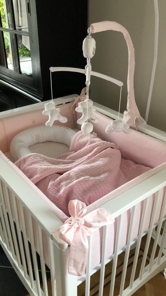 Babypark met vele accessoires first pretty pink, Ophalen, Zo goed als nieuw