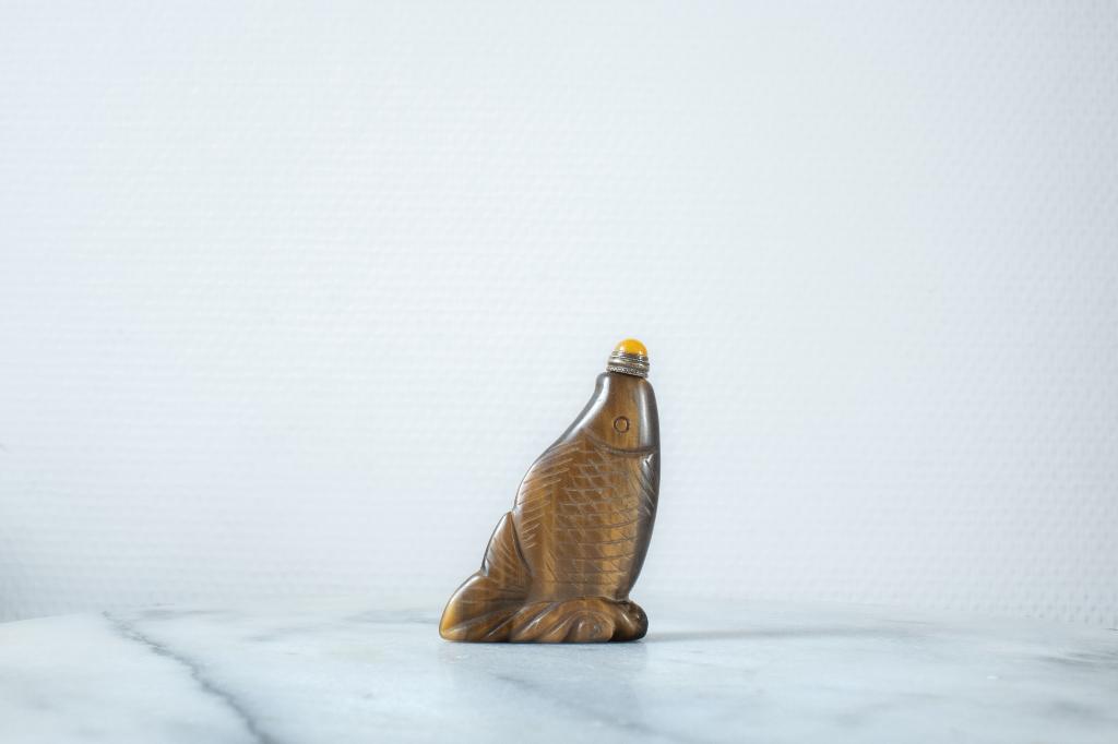 Chinese Tiger Eye Snuff Flask, Tijgeroog Snuiftabak Flesje, Antiek en Kunst, Antiek | Keramiek en Aardewerk, Ophalen of Verzenden