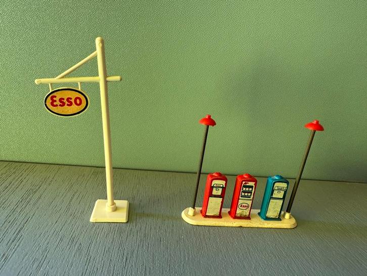 Vintage lego Esso tankstation, Kinderen en Baby's, Speelgoed | Duplo en Lego, Gebruikt, Lego, Complete set, Ophalen of Verzenden
