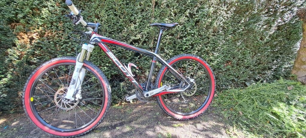 Scott Scale 20 – Full Carbon MTB

Te koop: Scott Scale 20, Fietsen en Brommers, Fietsen | Crossfietsen en BMX, Ophalen