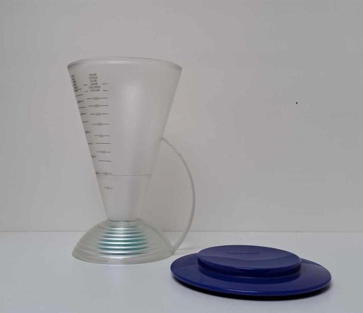 Tupperware™ « Pichet Doseur Conique » 500 ml - bleu, Maison & Meubles, Cuisine| Tupperware, Comme neuf, Récipient ou Bol, Bleu