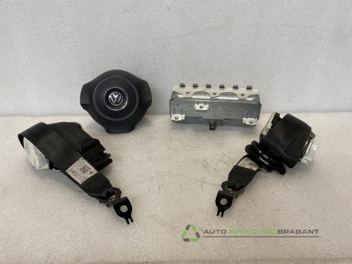Set de airbag d'un Volkswagen Polo, Autos : Pièces & Accessoires, Autres pièces automobiles, Volkswagen, Utilisé, 3 mois de garantie