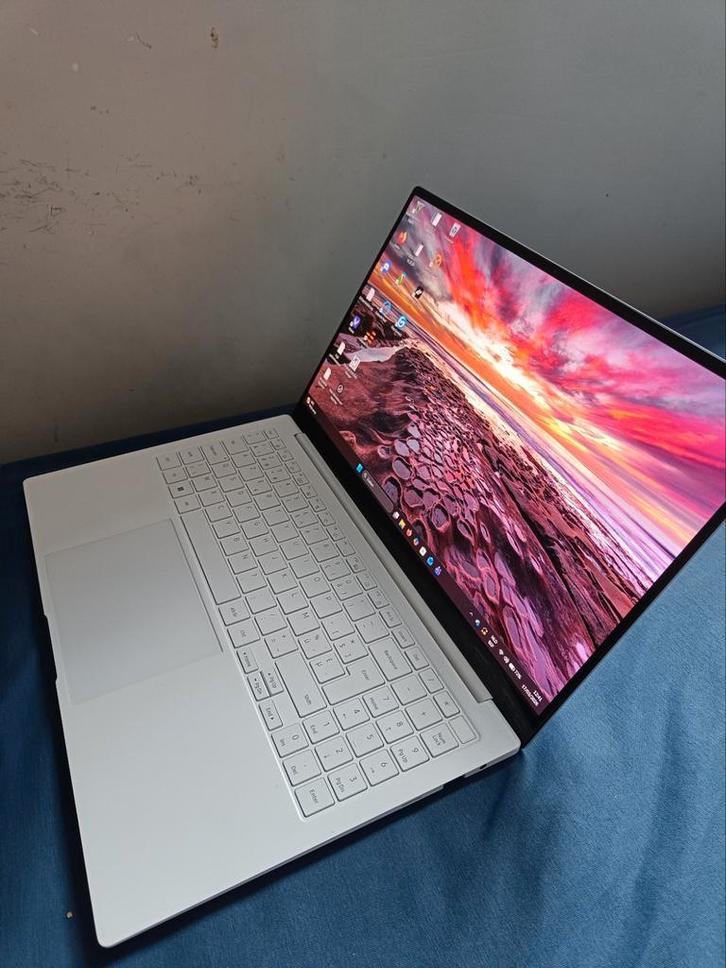 Samsung Book Pro 2 -Nieuwstaat-, Computers en Software, Windows Laptops, Zo goed als nieuw, 15 inch, SSD, 3 tot 4 Ghz, 16 GB, Azerty