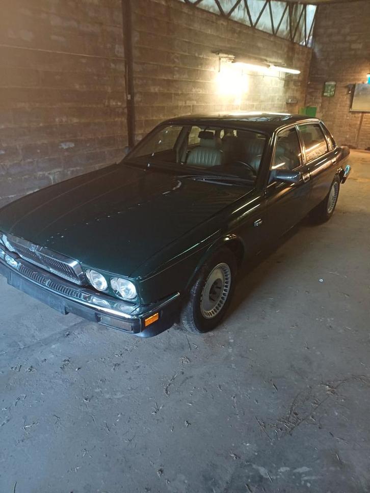 A vendre ancetre jaguar xj6 2900cc attention rare boîte à vi, Autos, Oldtimers & Ancêtres, Particulier, Jaguar, Enlèvement