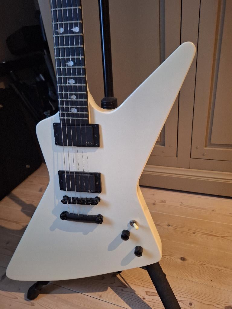 Replica ESP MX 220, Ophalen, Zo goed als nieuw, Solid body