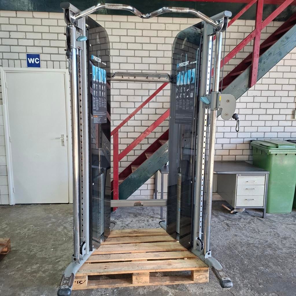 Precor Adjustable Pulley Functional Trainer   2 x 91 kilo, Enlèvement