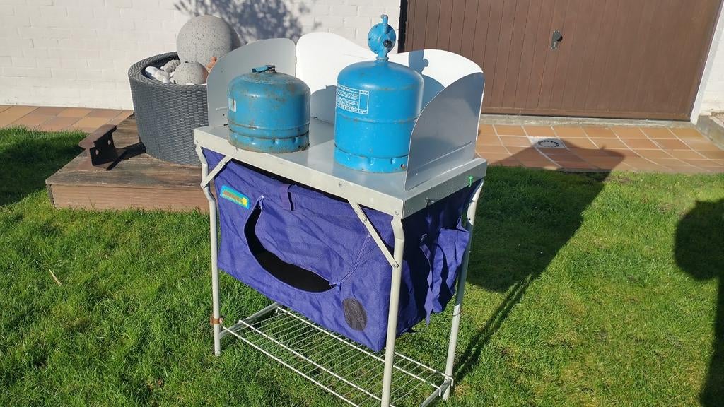 Camping kooktafeltje met 2 campinggas flessen, Caravanes & Camping, Enlèvement
