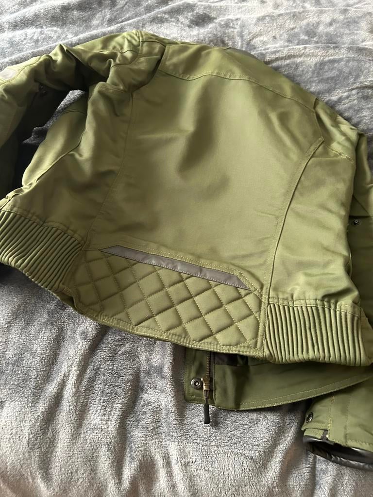 Motorjas vrouwen, Enfants & Bébés, Vêtements de bébé | Casquettes & Chapeaux, Enlèvement, Comme neuf