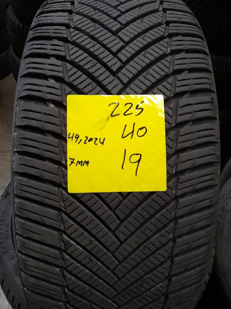 25/40/19 225/40R19 2254019 Toutes les saisons impériales 202, Enlèvement, BMW