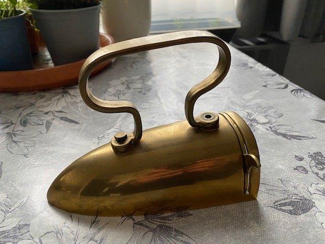 koperen strijkijzer, Ophalen, Koper