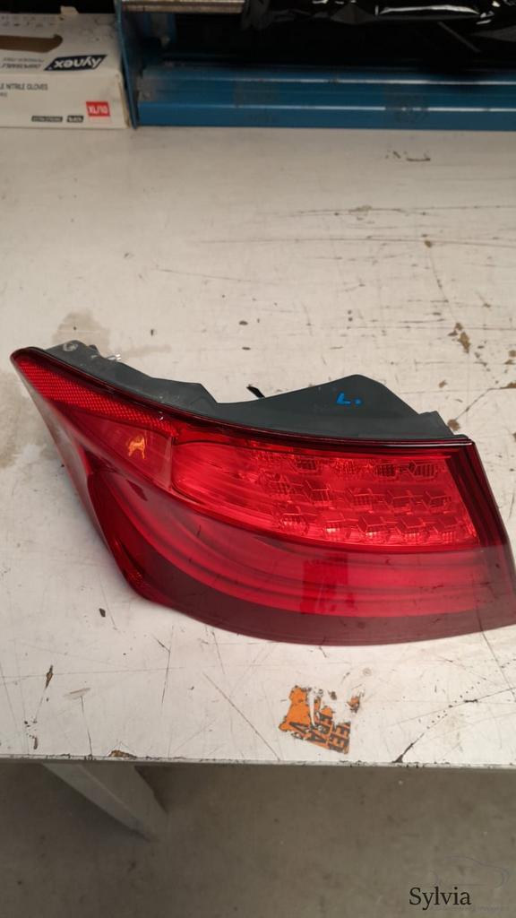 Achterlicht links op scherm BMW 5 Serie F10 63217203229 7203, Auto-onderdelen, Verlichting, Gebruikt, Ophalen of Verzenden