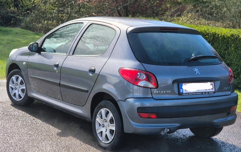 Peugeot 206+ 11ess 2009 1prop 100mkm 2400€, Auto's, Peugeot, 206+, 5 deurs, Particulier, Euro 4