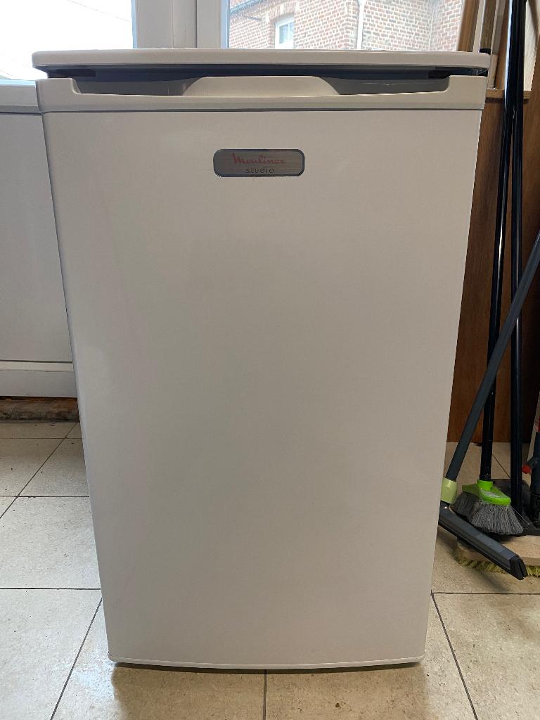 Koelkast Frigo Moulinex msttr105wha ++. NEW !!!, Ophalen, Nieuw, 45 tot 60 cm, Met vriesvak