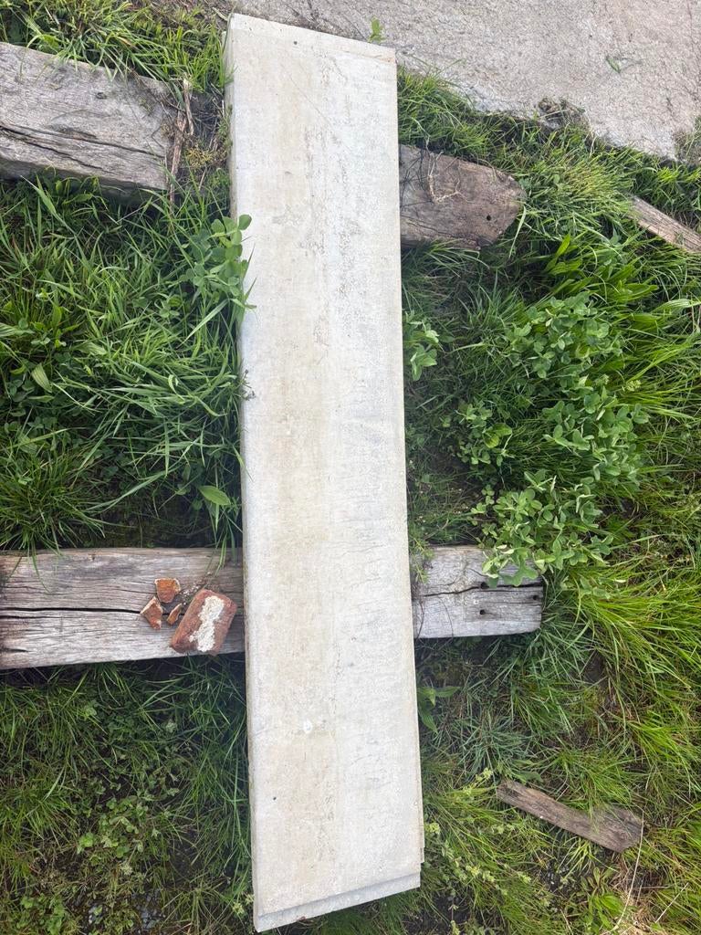 2 betonnen boordstenen, Tuin en Terras, Ophalen, Overige typen, Zo goed als nieuw, Beton