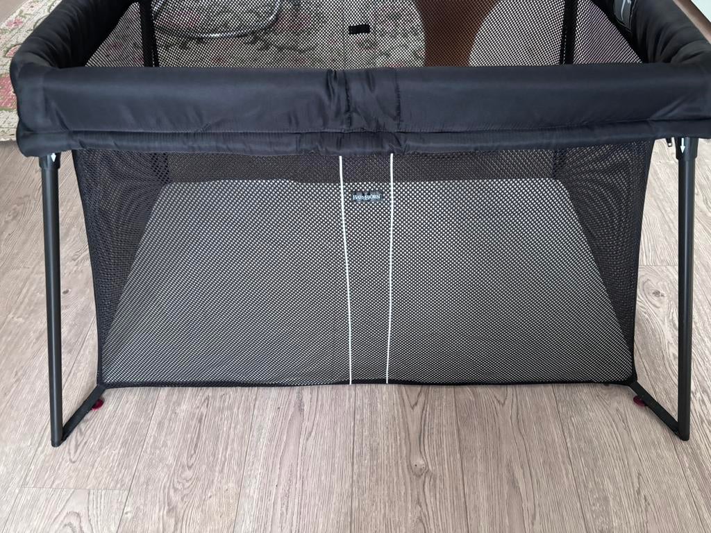 Lit voyage bébé pliable Babybjorn, Kinderen en Baby's, Babywiegjes en Ledikanten, Gebruikt, Reisbedje, Ophalen