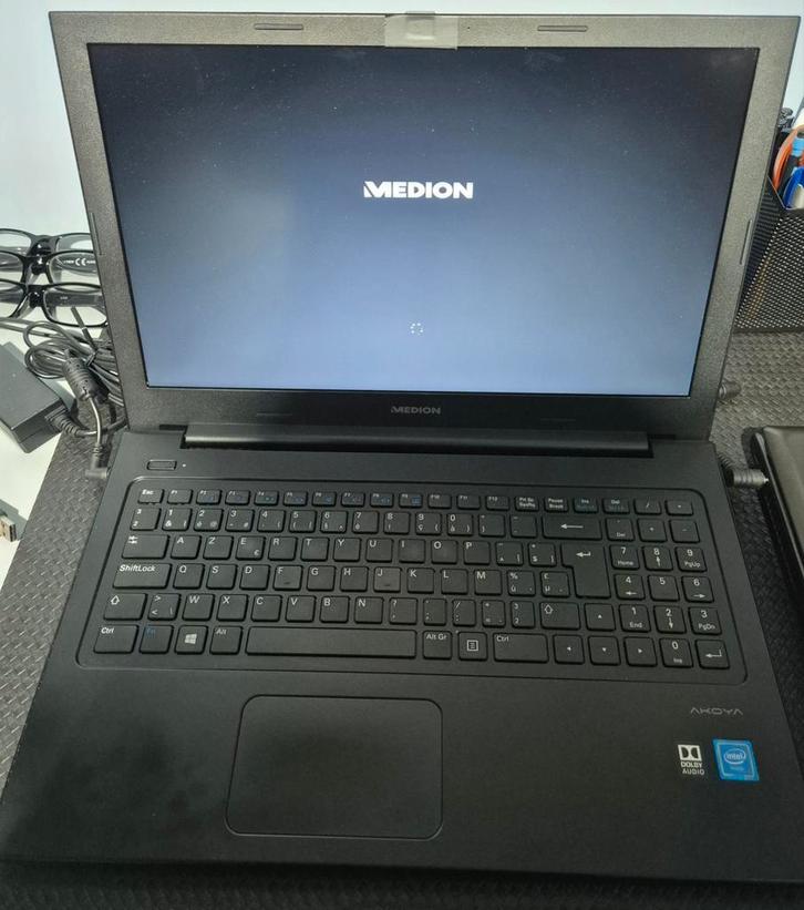 Laptop Medion met Windows 10 in zeer goede staat, Computers en Software, Windows Laptops, Zo goed als nieuw, 15 inch, HDD, 2 tot 3 Ghz