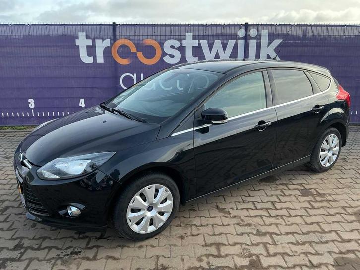 2012 - Ford - Focus - 1.0 EcoB. Titanium - voiture voyageurs, Autos, Ford, Entreprise, Focus, Essence, Euro 5, Hatchback, Occasion