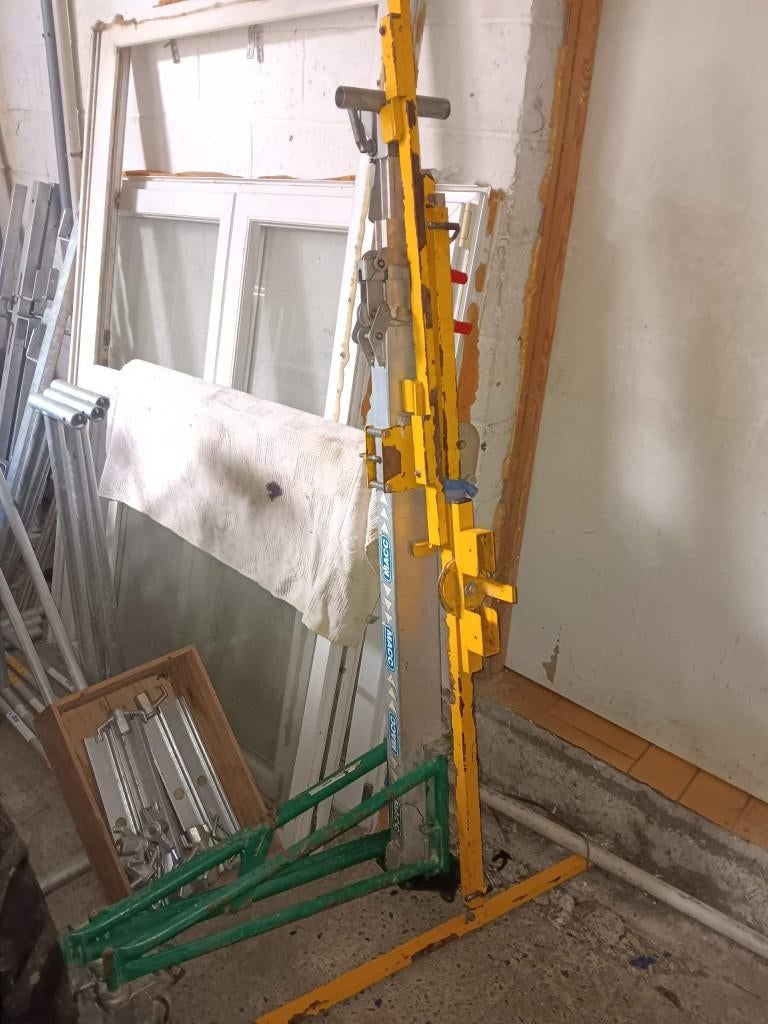 Lève plaque macc, Enlèvement