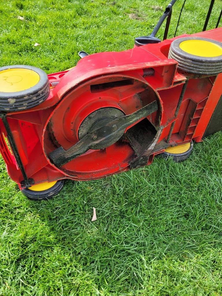 Tondeuse à gazon Wfgarten avec paillage, Jardin & Terrasse, Enlèvement, Bac de ramassage