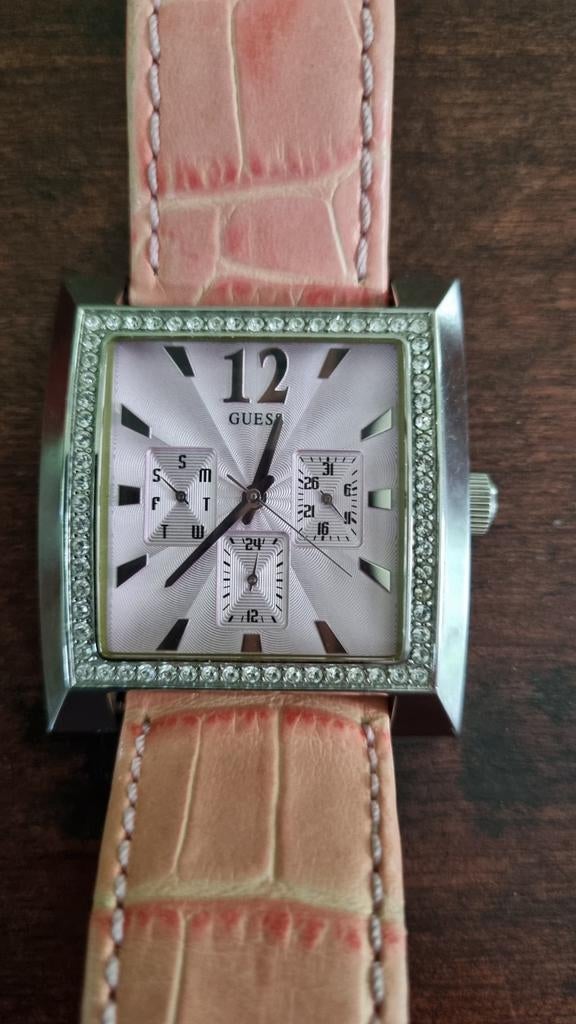 Dameshorloge Guess, Bijoux, Sacs & Beauté, Montres | Femmes, Enlèvement ou Envoi, Guess