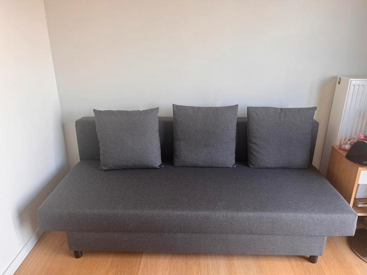 Canapé-lit – bon état – 70€, Maison & Meubles, Chambre à coucher | Canapés-lits, Comme neuf, Gris, Enlèvement