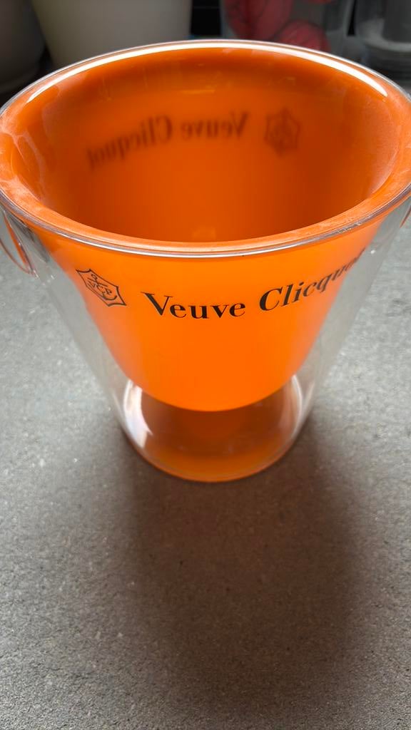 Ijsemmer Veuve Clicquot, Ophalen, Zo goed als nieuw