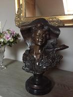 bronzen buste op marmer voet - J.MacCall, Enlèvement, Bronze