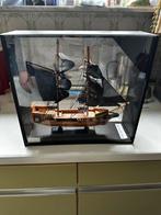 Black Pearl houten boot, Ophalen, Zo goed als nieuw