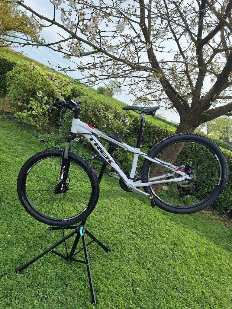 VTT TREK ALPHA pour enfant/femme taille Trek 13, Gebruikt