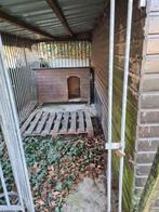 Niche pour chien en fer avec cage, Animaux & Accessoires, Enlèvement