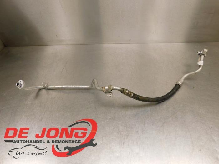 Tuyau clim d'un Mercedes Vito, 3 mois de garantie, Utilisé, -, -