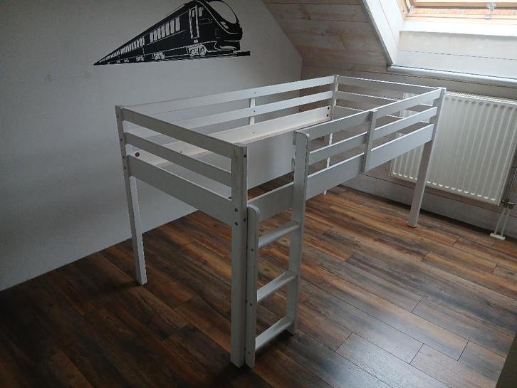 Bed, eenpersoonsbed, hoogslaper 90x200, Huis en Inrichting, Slaapkamer | Stapelbedden en Hoogslapers, Gebruikt, Hoogslaper, 90 cm