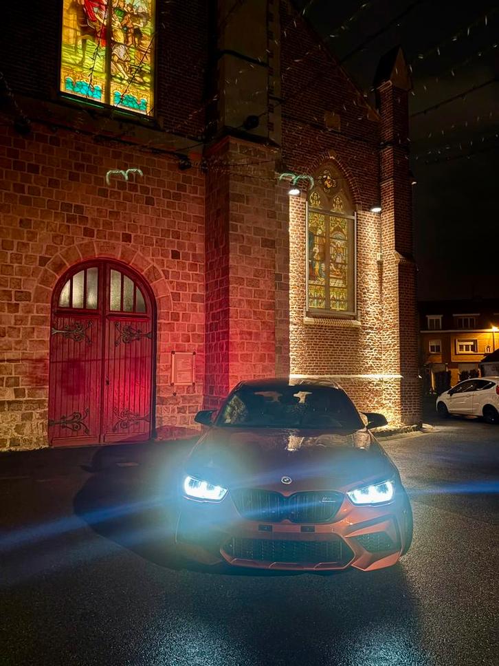 M140i achterwielaandrijving, Auto's, BMW, Particulier, 1 Reeks, Benzine, 3 deurs, Automaat, Overige kleuren, Grijs, Alcantara