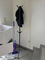 Zwart kapstok, Ophalen