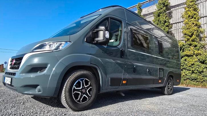 Roller livigstone DUO 2024 4 places, Caravanes & Camping, Camping-cars, Entreprise, jusqu'à 4, Modèle Bus ou Fourgon aménagé, Fiat