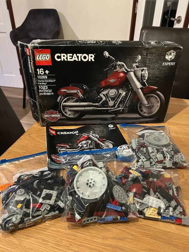 Lego Harley Davidson Fat Boy 10269, Ophalen of Verzenden, Zo goed als nieuw, Complete set, Lego