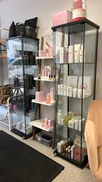 2 identieke vitrinekasten, Enlèvement, Comme neuf