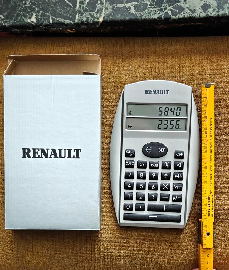 RENAULT rekenmachine uit 2001-2002, Ophalen of Verzenden, Renault