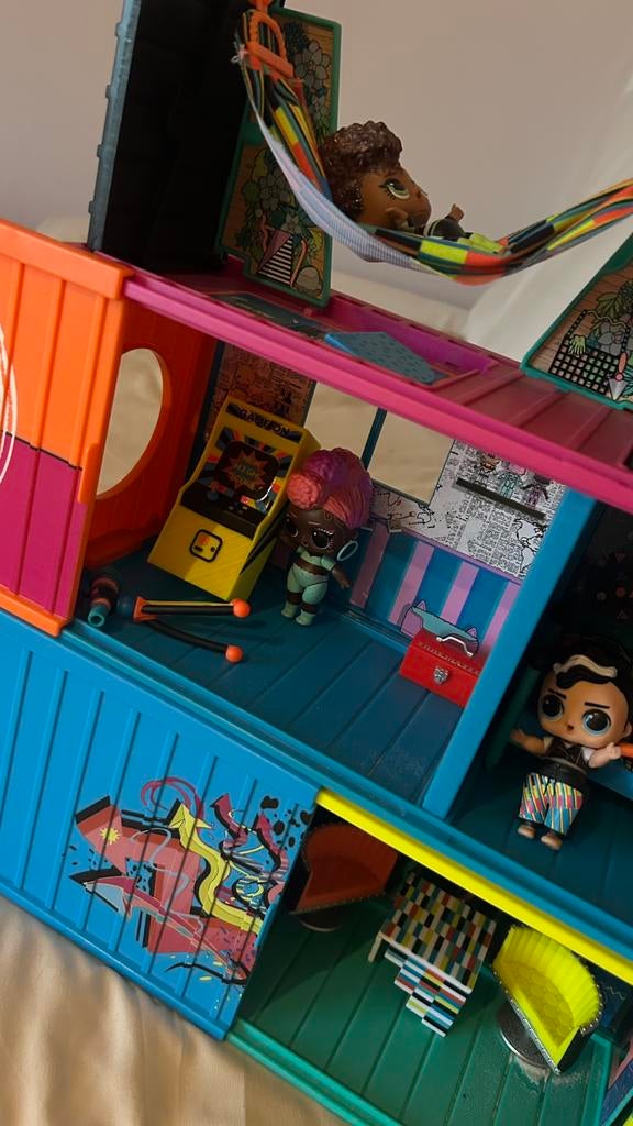 Lol clubhuis, Ophalen, Zo goed als nieuw