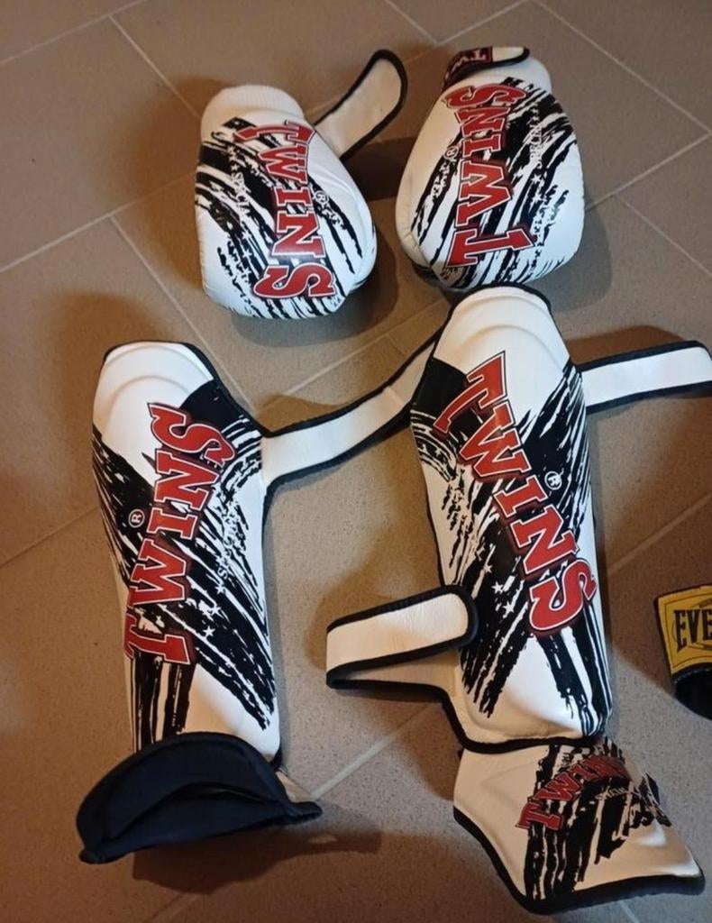 Thai box verzameling ( weg geef prijs ), Sport en Fitness, Vechtsporten en Zelfverdediging, Ophalen of Verzenden