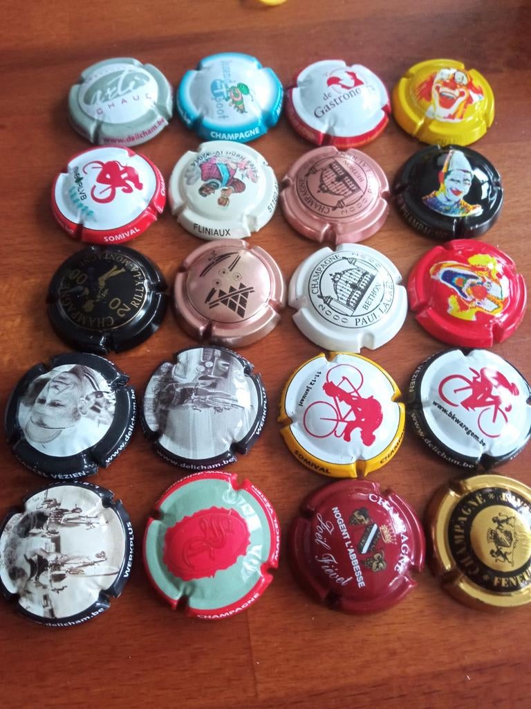 Champagne capsules lot 19, Envoi