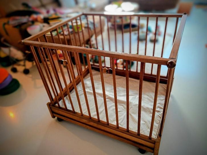 Houten park, Enfants & Bébés, Parcs, Utilisé, Rectangulaire, Réglable en hauteur, Roulettes, Enlèvement