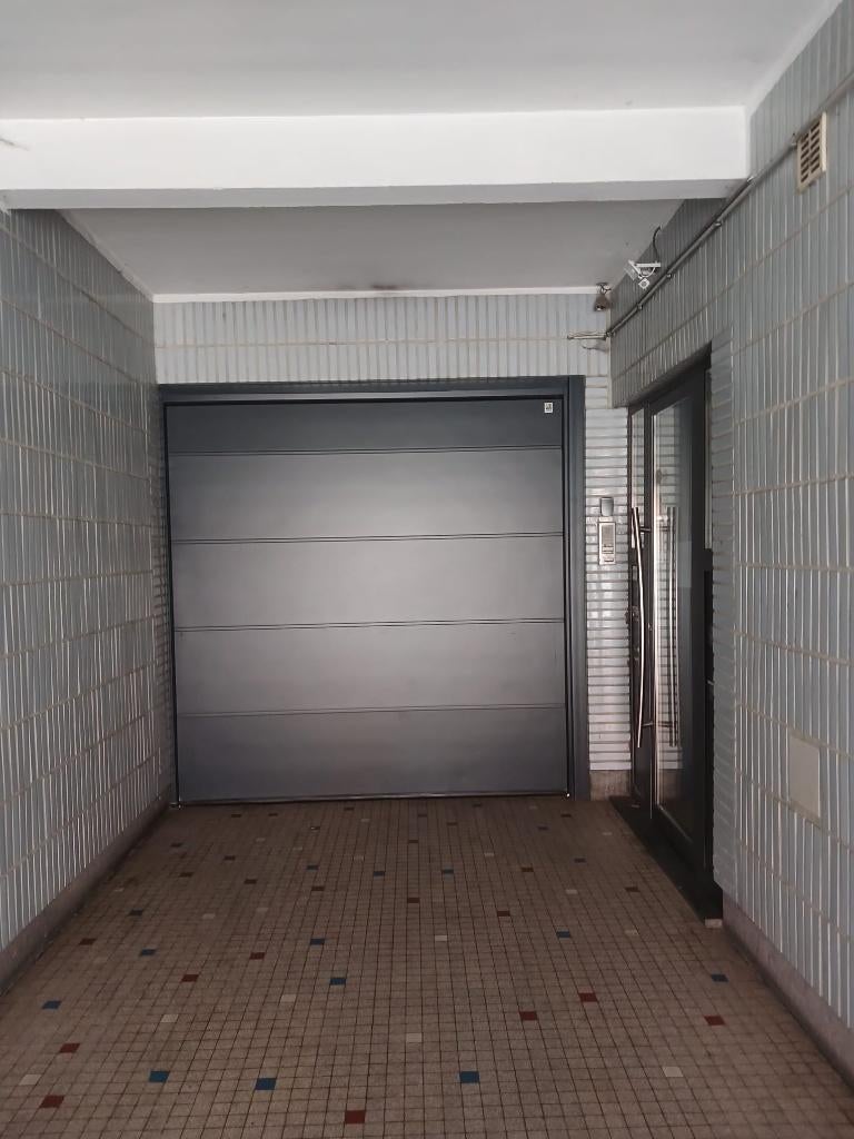 Location entrepôt et bureau, Enlèvement ou Envoi