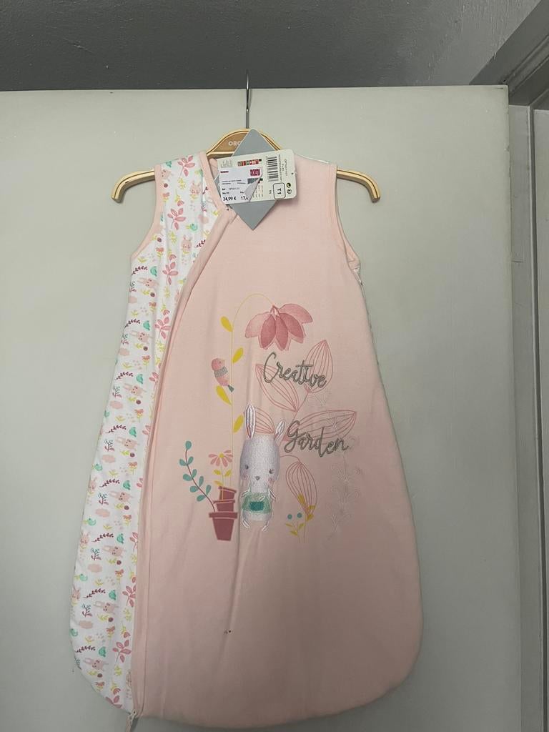 Nid d’ange neuf jamais servi, Enlèvement, Neuf