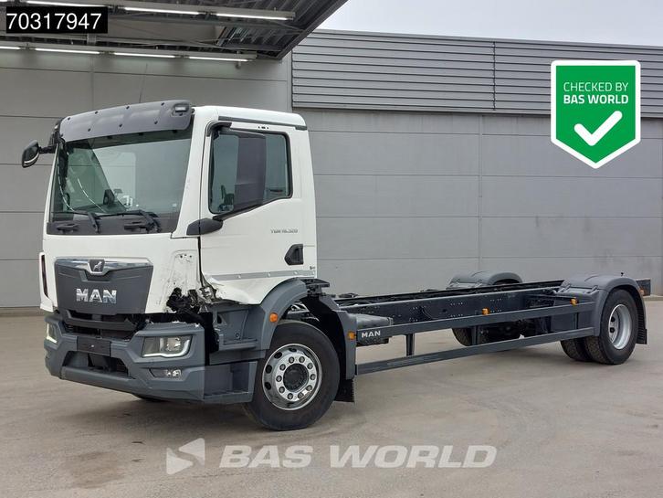 MAN TGM 18.320 4X2 DAMAGED Truck Parking Driveable 18 tons c, Autos, Camions, Entreprise, Achat, Air conditionné, Cruise Control