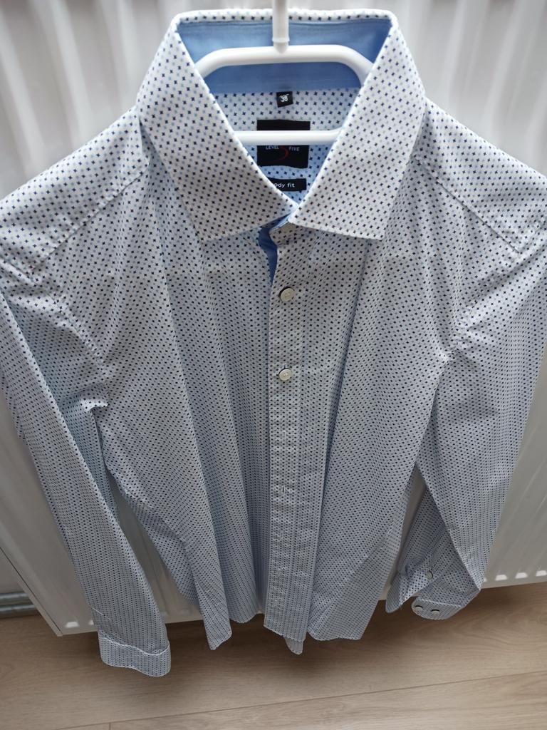 Hemd merk Olymp net als nieuw te koop.M 38 body fit, Vêtements | Hommes, Chemises, Enlèvement