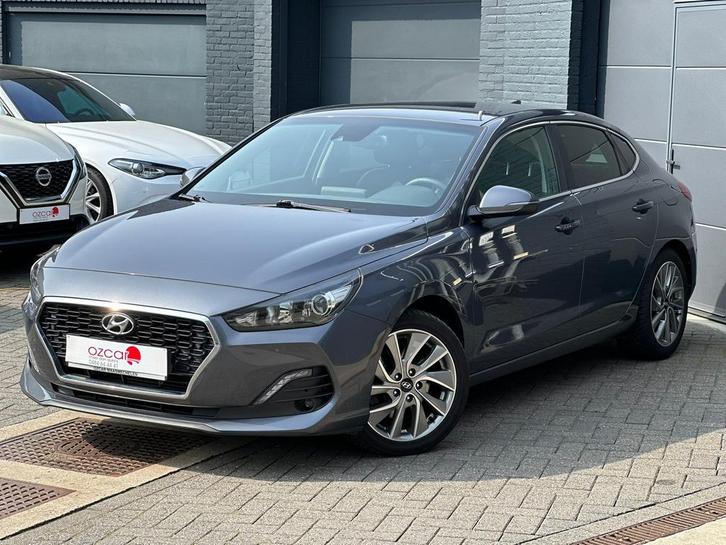Hyundai i30 1.6 CRDi Fastback /GpsCruiseCam/1Eig/*1JGarantie, Auto's, Hyundai, Bedrijf, Te koop, i30, ABS, Achteruitrijcamera