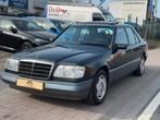 Mercedes W124 E 220 Essence 148 893 km Premier propriétaire, Autos, Achat, Série 200, 4 portes, Entreprise