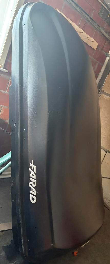 Coffre de toit FARAD 680L (N7) + Barres Thule - ÉTAT NEUF, Autos : Divers, Coffres de toit, Comme neuf, Enlèvement
